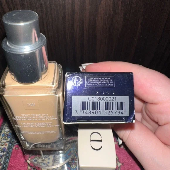 Dior Forever Natural Nude Foundation - 2W - Picture 3 of 3